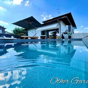 Other Garden - Luxury Rho